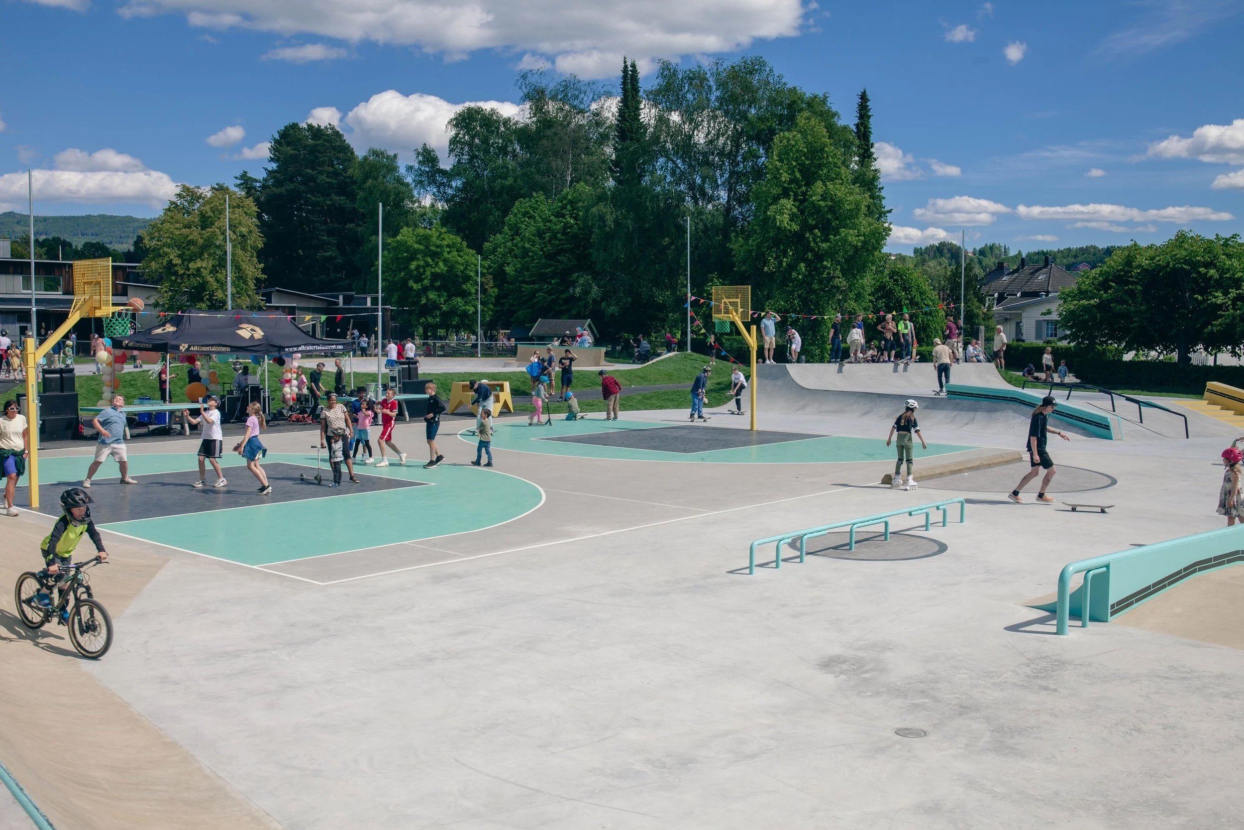 Hønefoss_Skatepark_Betongpark_compressed_1.jpeg