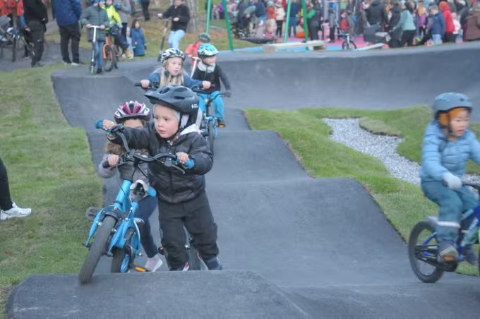 Kirkenes_Pumptrack_Shapers_compressed_17.jpeg