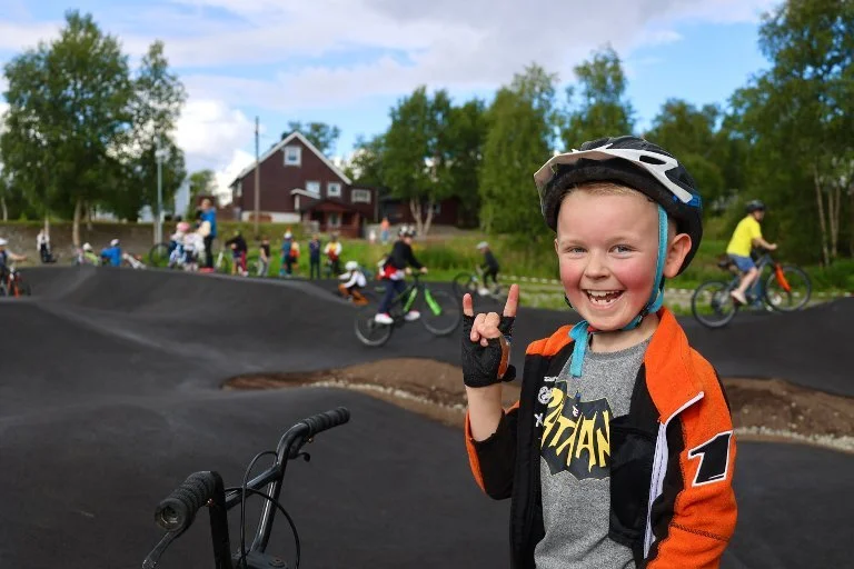 Kirkenes_Pumptrack_Shapers_compressed_9.jpg