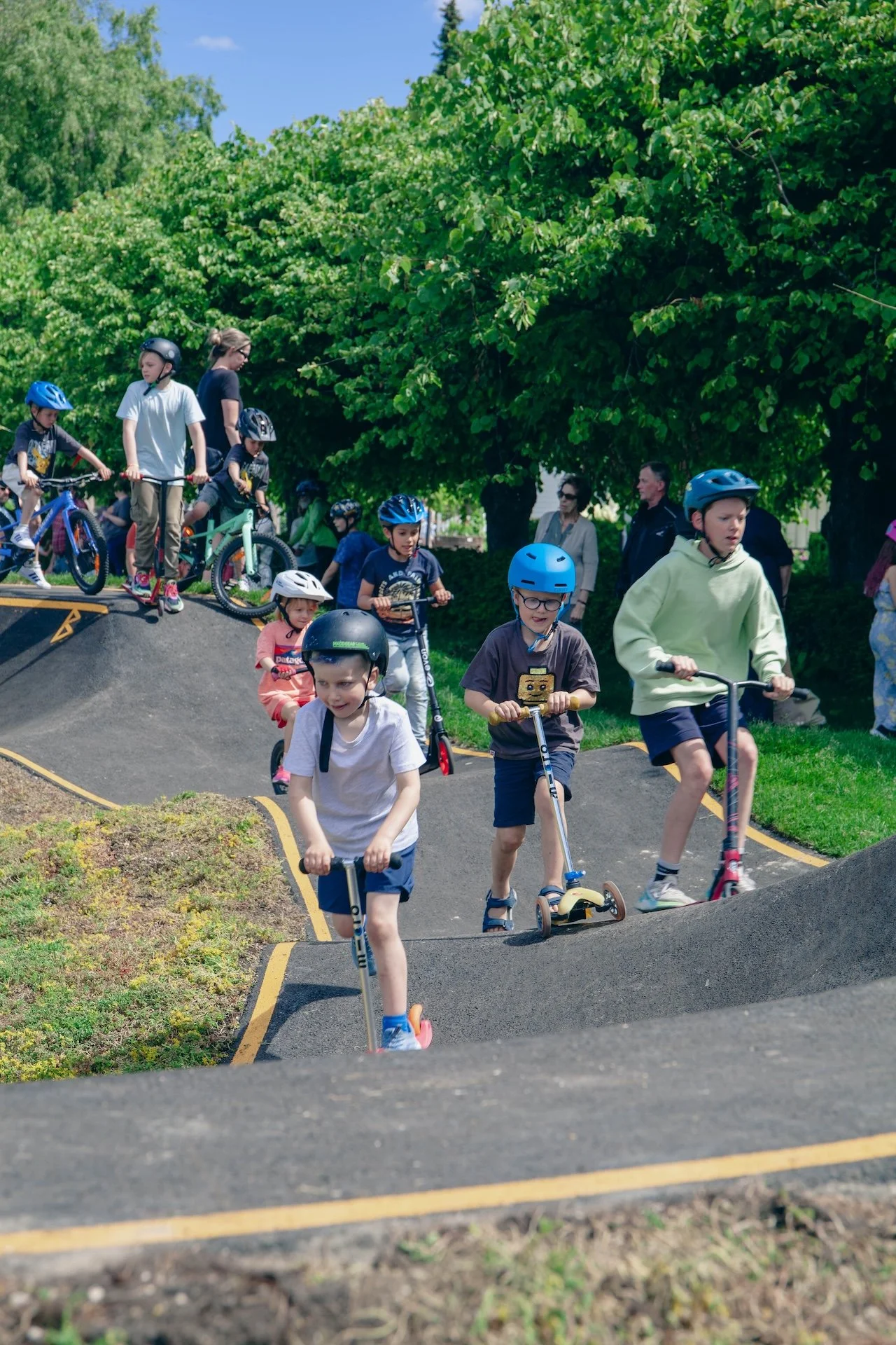 Hønefoss_Pumptrack_Shapers_KAREN_SCHIMDT_compressed_4.jpg