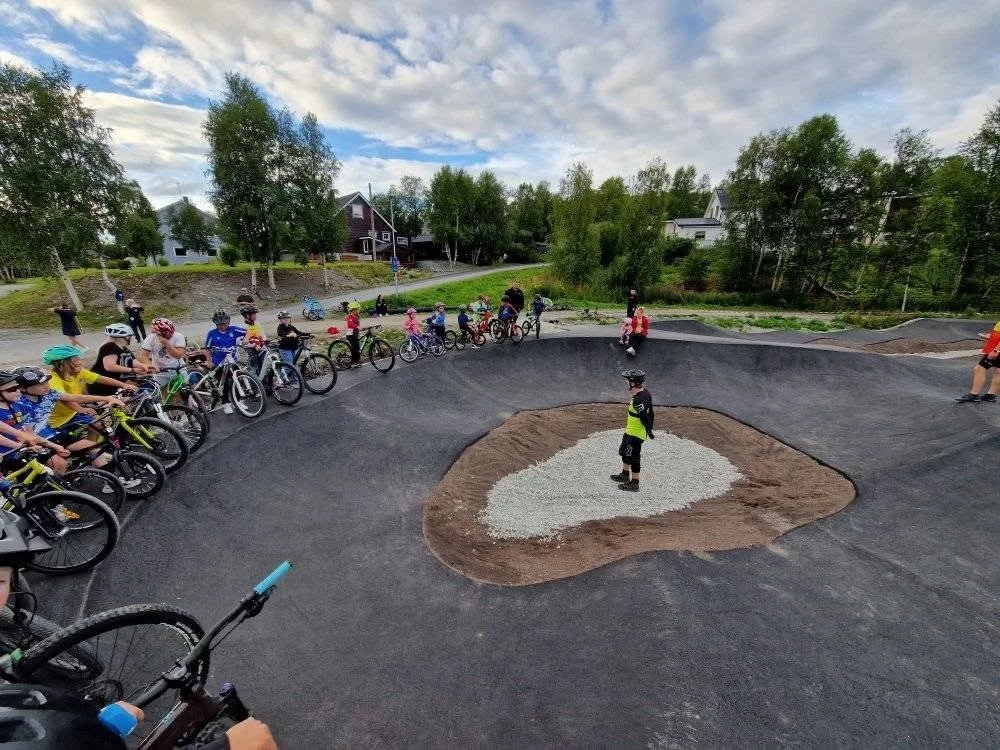 Kirkenes_Pumptrack_Shapers_compressed_14.jpg