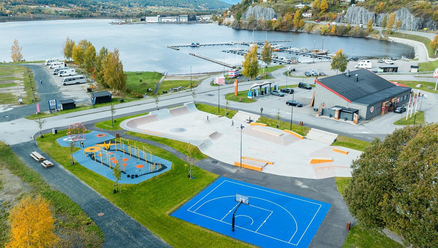 Notodden_Nesoya_Skatepark_Betongpark_Shapers_compressed_3.jpg