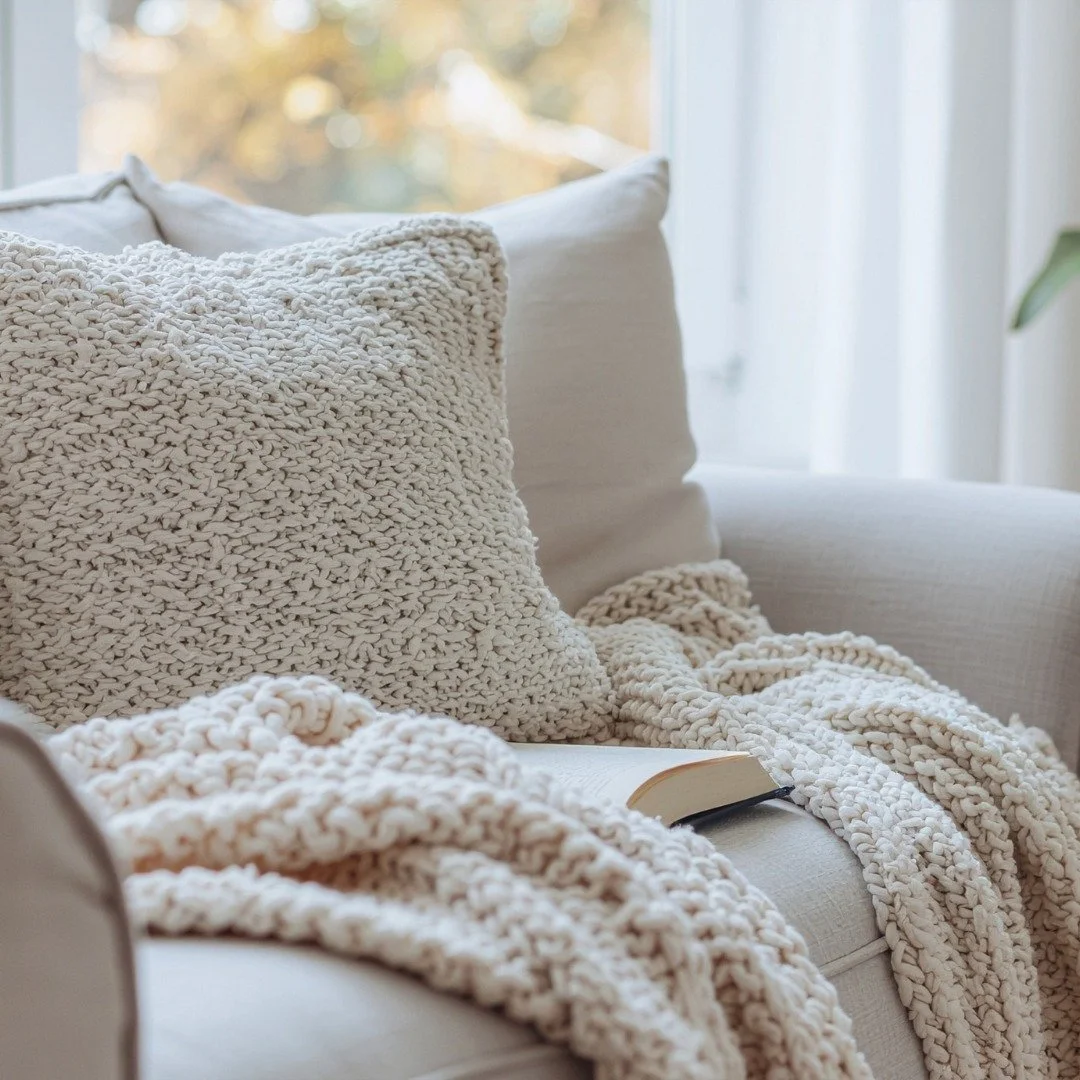 Winter refresh, anyone? ❄️ Cozy up your space with warm textures, soft lighting, and a little seasonal reset.

#winter #reset #cozy #fieldsrockcreek #frederickmd #maryland #frederickmdrealestate