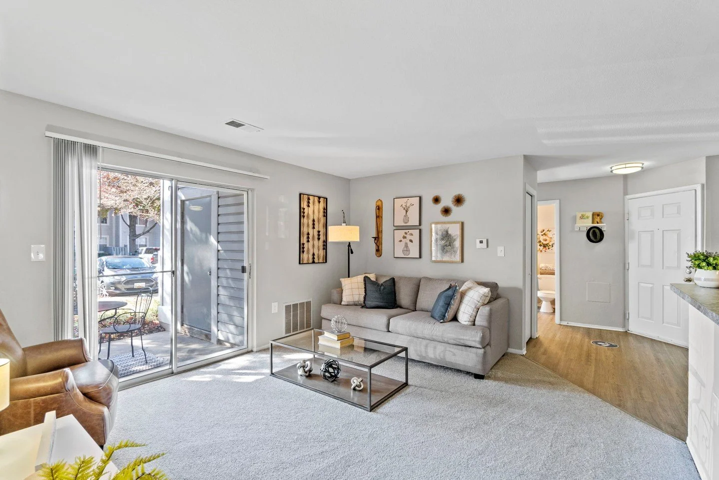 This isn&rsquo;t just a room, it&rsquo;s your new living room, where comfort meets charm. Imagine relaxing here after a long day or hosting friends in your stylish space! ✨

#ApartmentLiving #HomeSweetHome #LivingRoomGoals #InteriorDesign #FrederickM