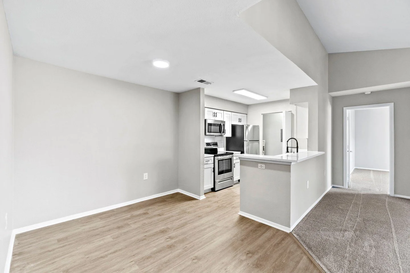 The photos are nice. But in person is even better! Come in and tour today.😍

#TheFieldsAtRockCreek #ApartmentTour #LiveBeautifully #RockCreekLiving #HomeSweetHome #SeeItForYourself #ApartmentLife #TourToday #FindYourHome