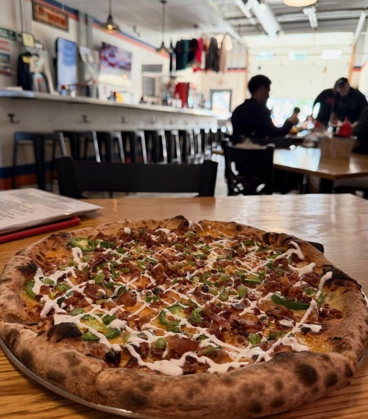 One of the best parts of living here? Having an incredible restaurant like The Garage right around the corner from Fields at Rock Creek. 🍽️

Photo by: @thegaragemd

#FieldsAtRockCreek #FrederickMD #MarylandEats #LocalDining #CommunityLiving #Apartme