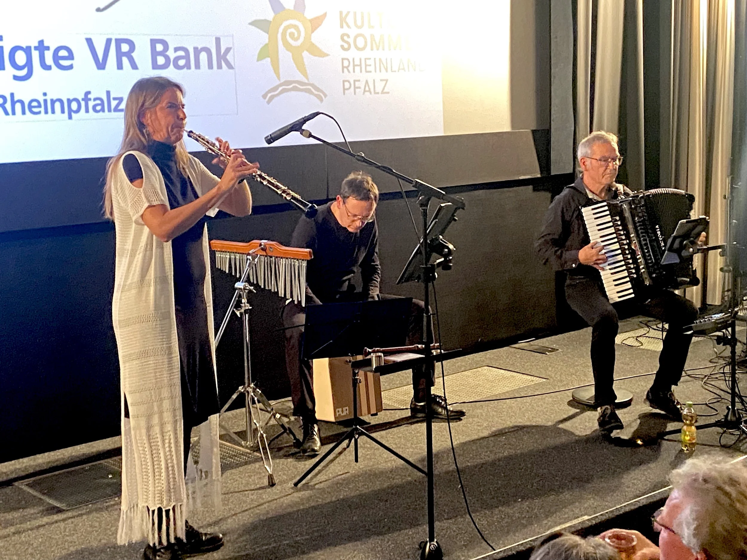 02-Melange a Deux.jpeg