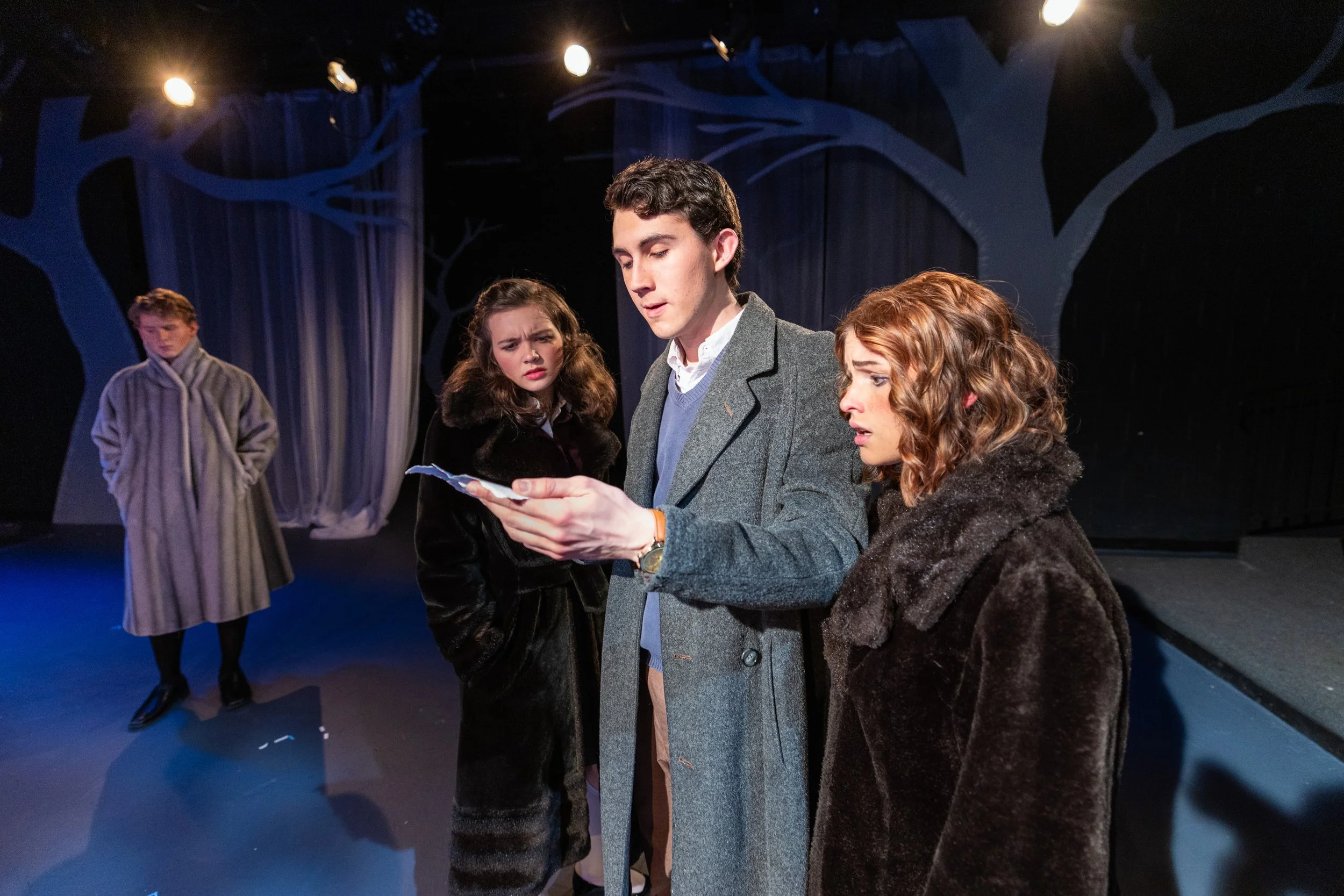 20260302lion-witch-wardrobe-de029 (1).jpg