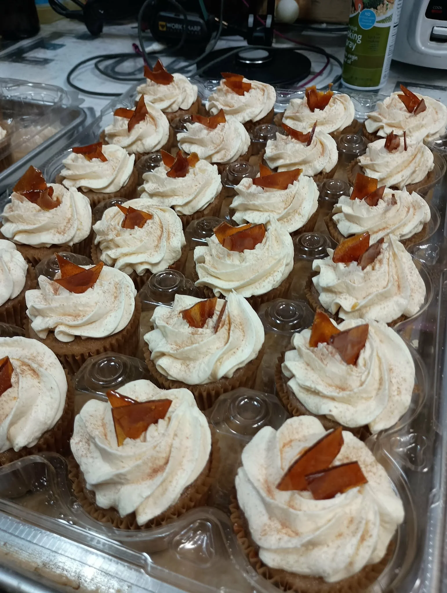 Spiced Brûlée Cupcakes (catering buffet)