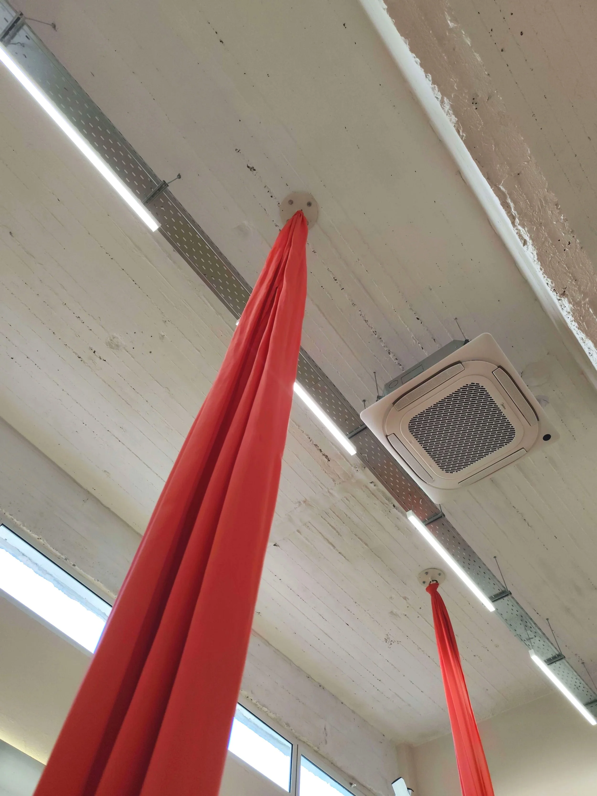 Σύστημα ανάρτησης aerial silks