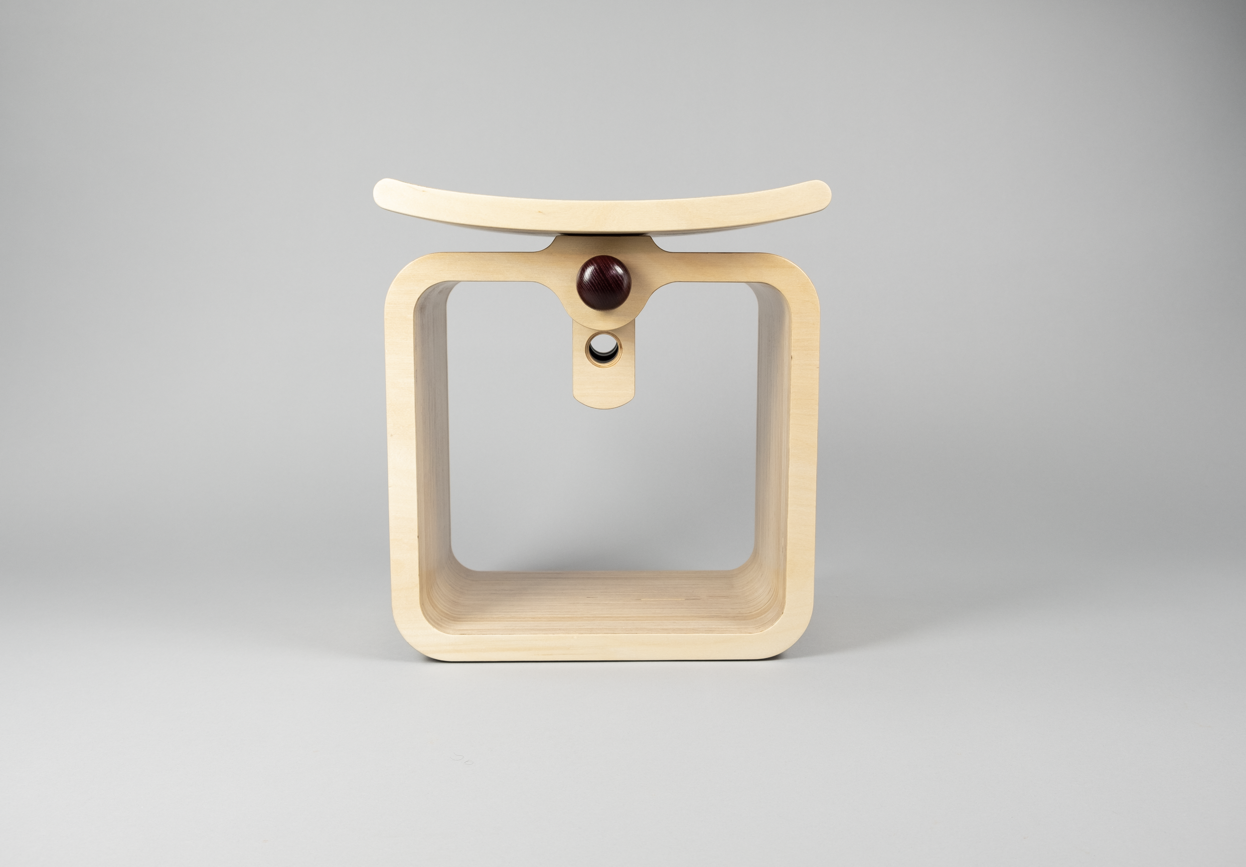 jomo tariku stool.png