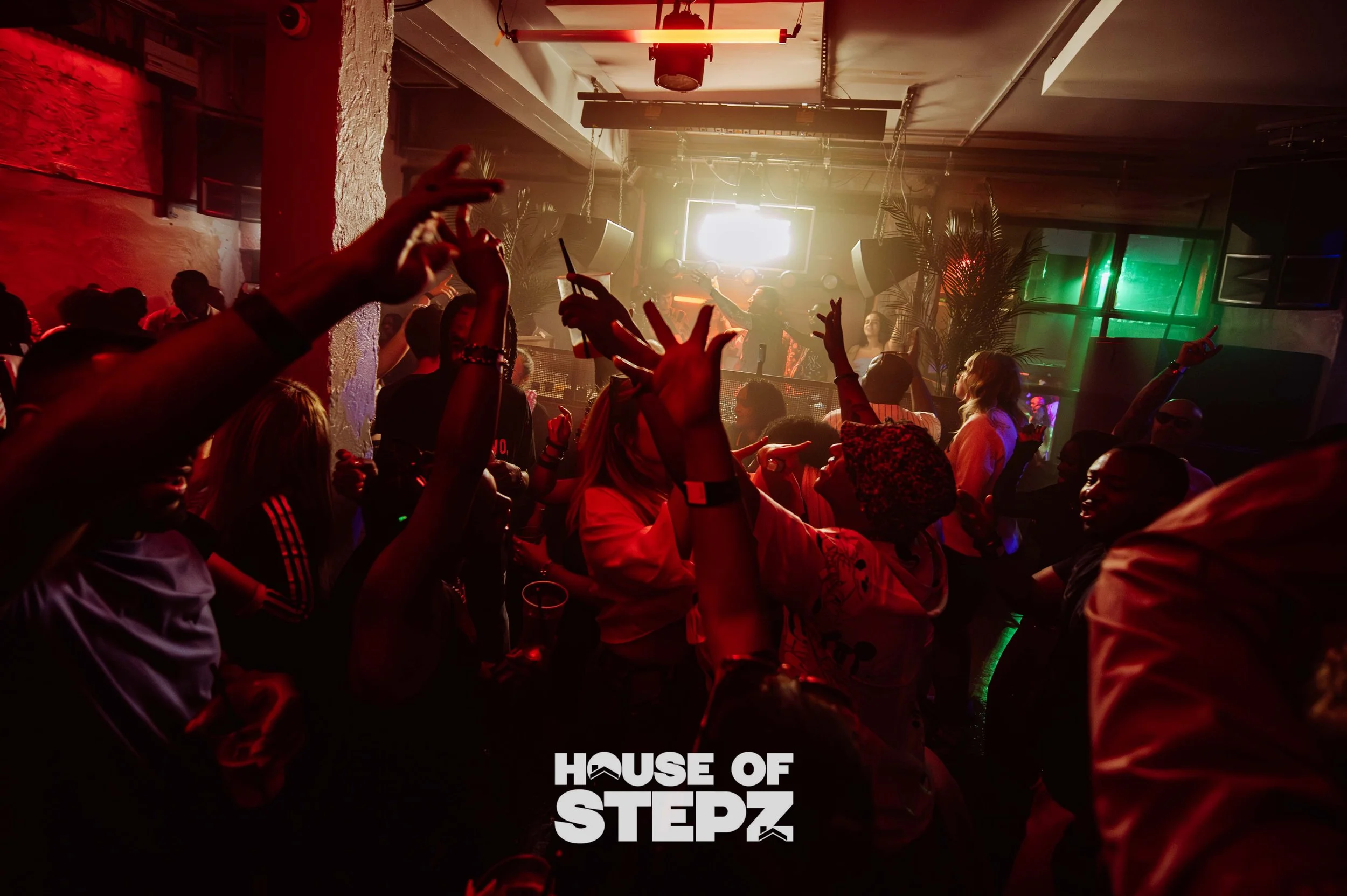 HouseOfStepz2 300825LOGO-132.jpg