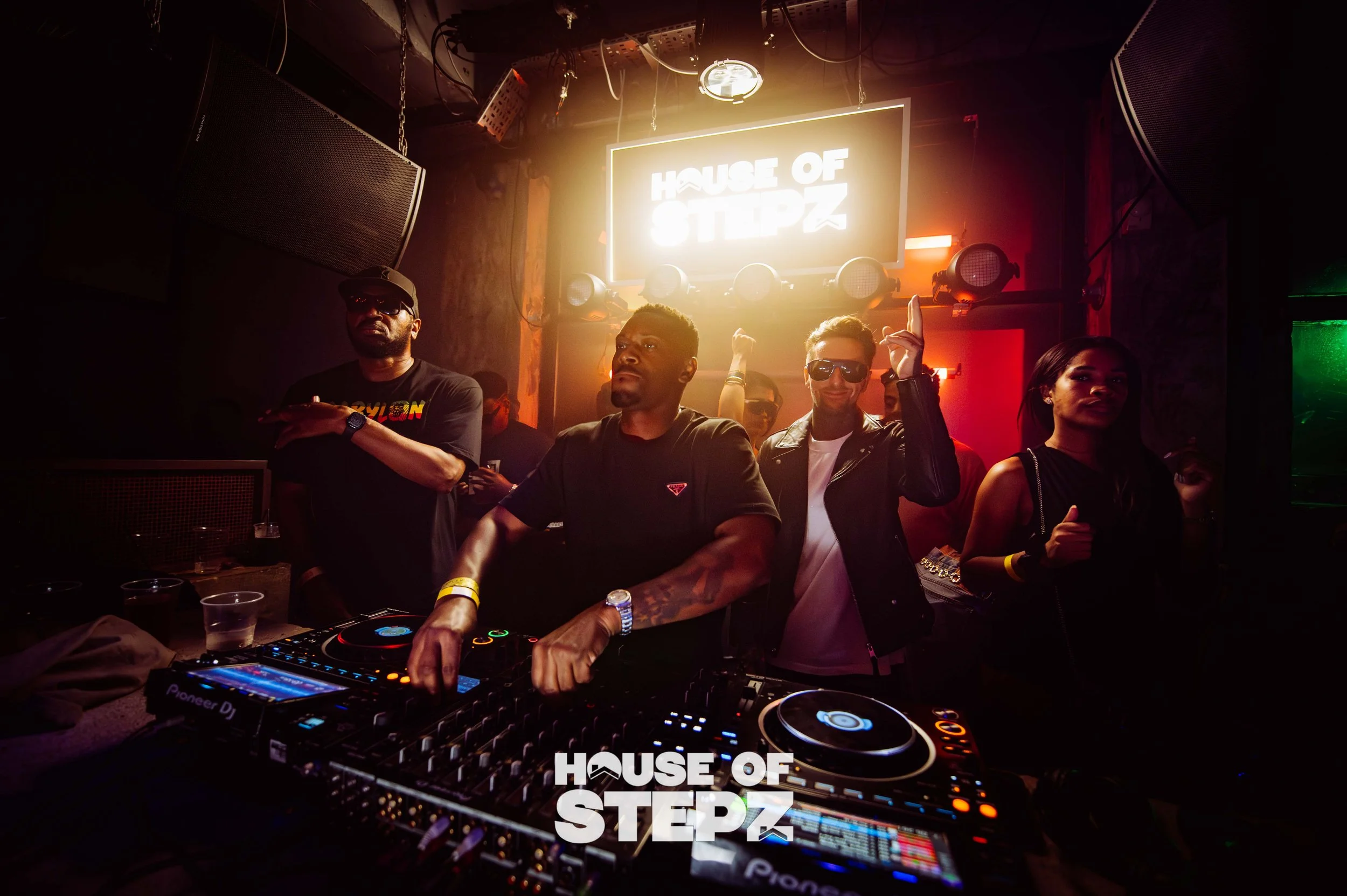 HouseOfStepz2 300825LOGO-247.jpg