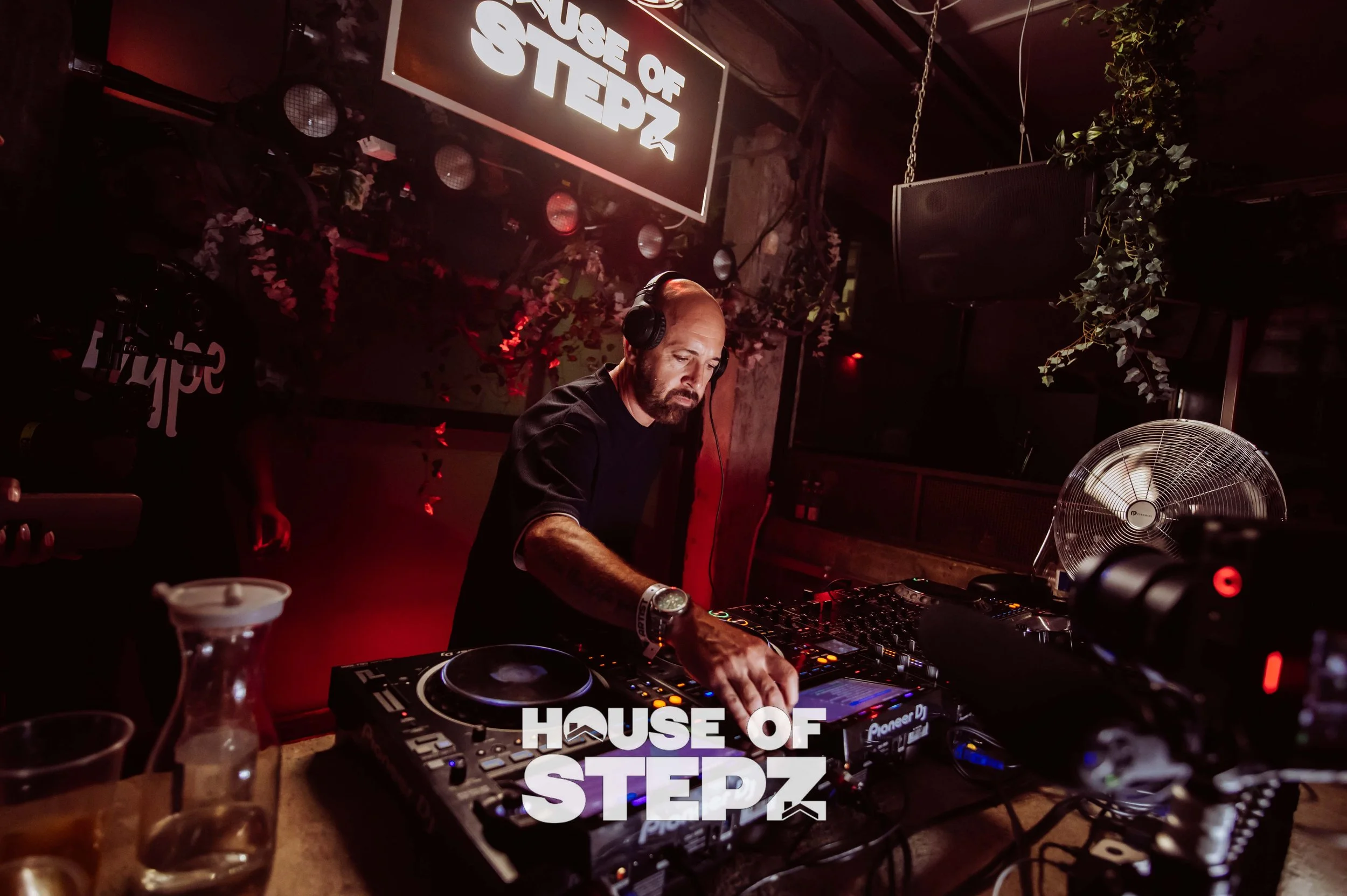HouseOfStepz93FeetEastSaturday21stJune2025LOGO-624.jpg