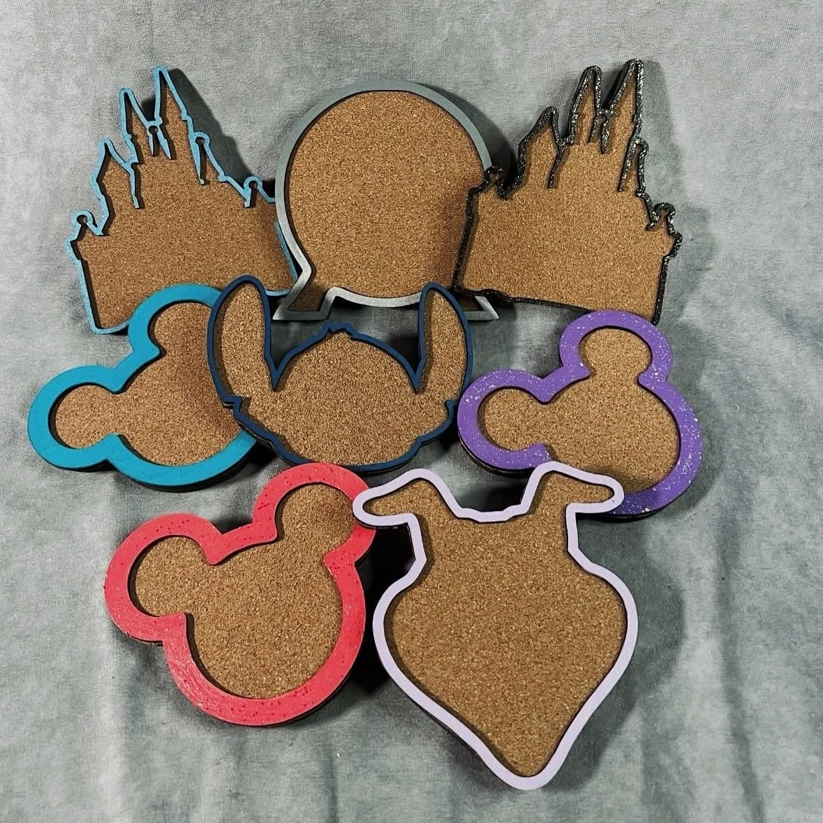🔮 Vendor Spotlight 🔮

Calling all Pin Traders! Looking for the cutest way to display your park pins, photos, or magical memories? These handcrafted cork boards from @mainstreetboards are just what you need! 

📅 Friday, September 26th
🎟️ VIP Hour: