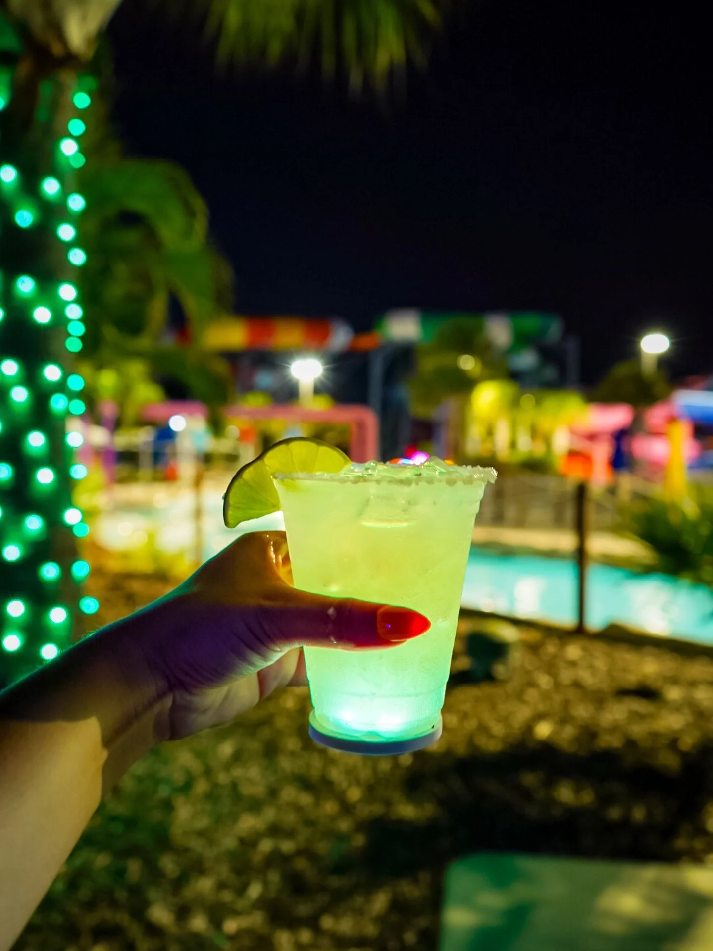🎃👻 Sip if you dare&hellip; 

The Mar-ghoul-Rita is waiting for you at Island H2O! 🍹✨ This spooky twist on a classic margarita is the exclusive drink of the Haunted Market! Perfect cocktail to toast a frightfully fun evening!

📍 Island H2O Water P