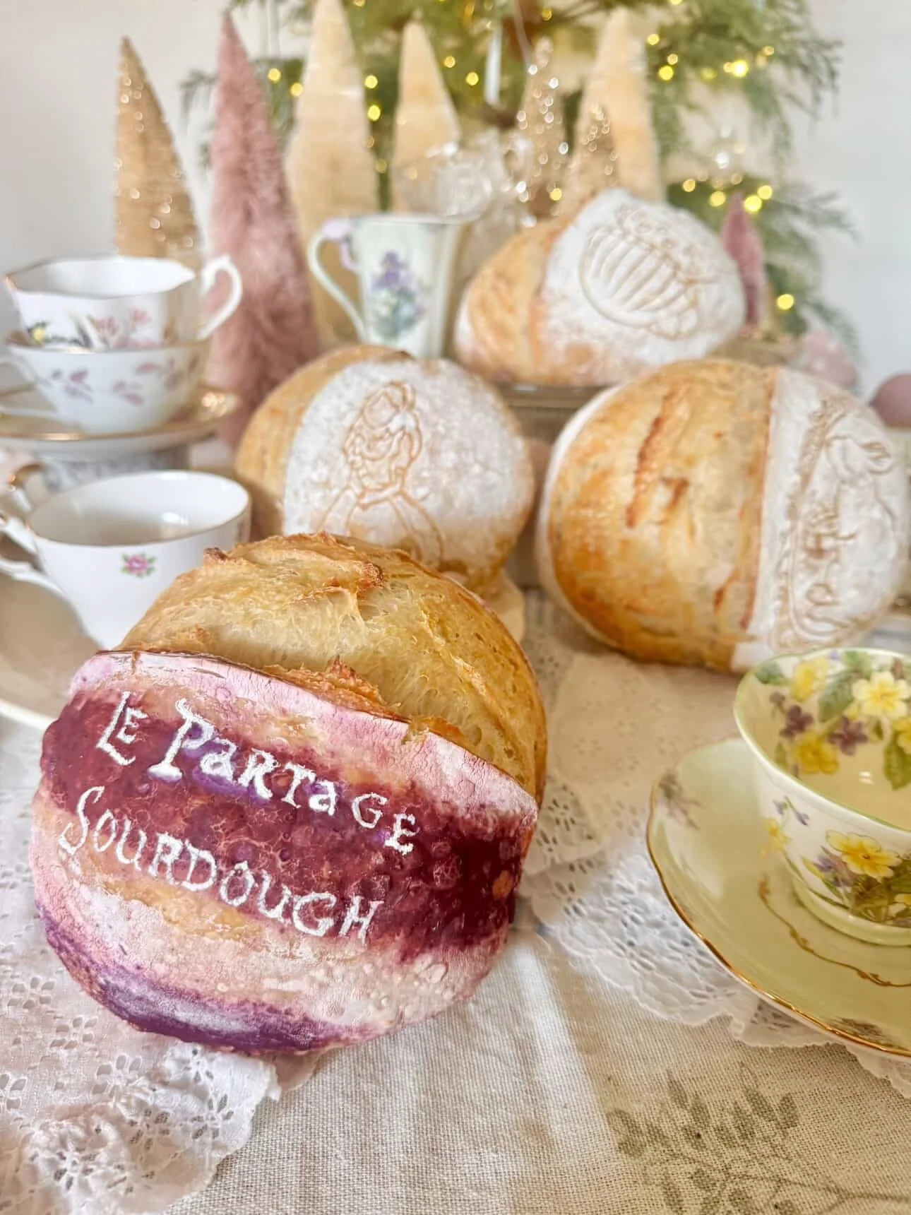 ✨ Vendor Spotlight ✨
Find your way to @lepartagesourdough to find the most savory sourdough breads and sweets! 

They&rsquo;ll have
-  The Mad Tea Party Loaf &ndash; a beautiful chai swirl sourdough
- Themed classic loaves in original and Asiago garl