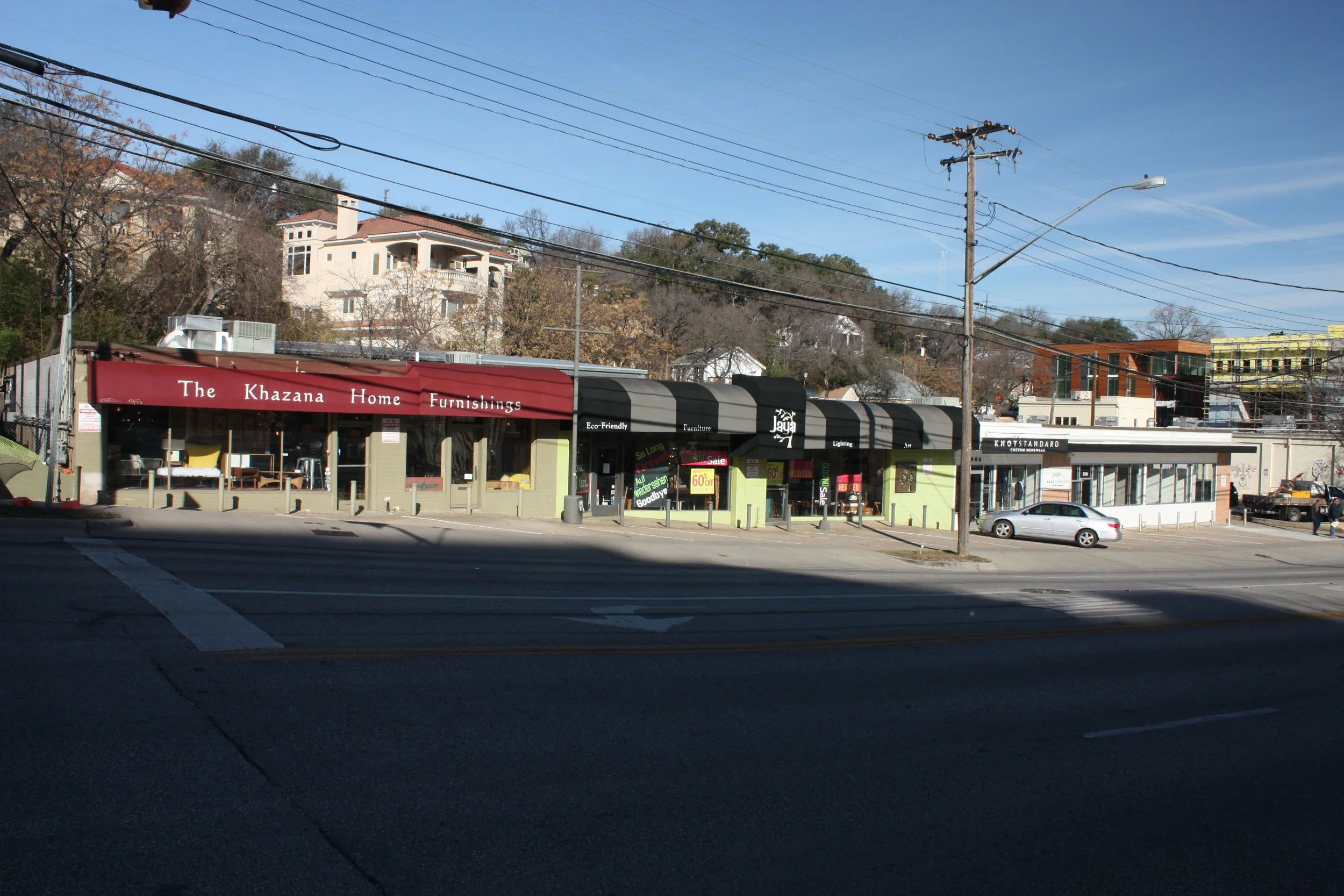 900 - 910 N Lamar Exterior.jpg