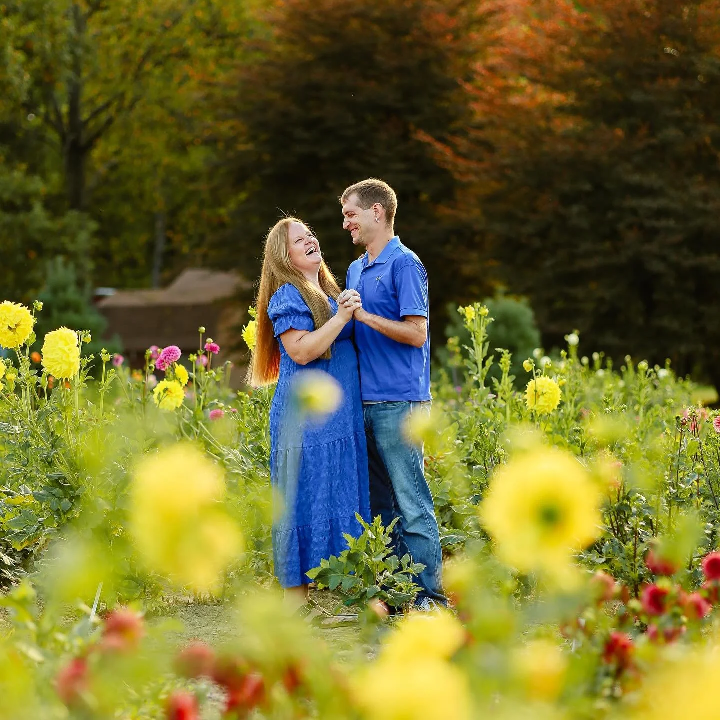 Nothing compares to dancing through a field of dahlias with the one you love. 🌸✨
