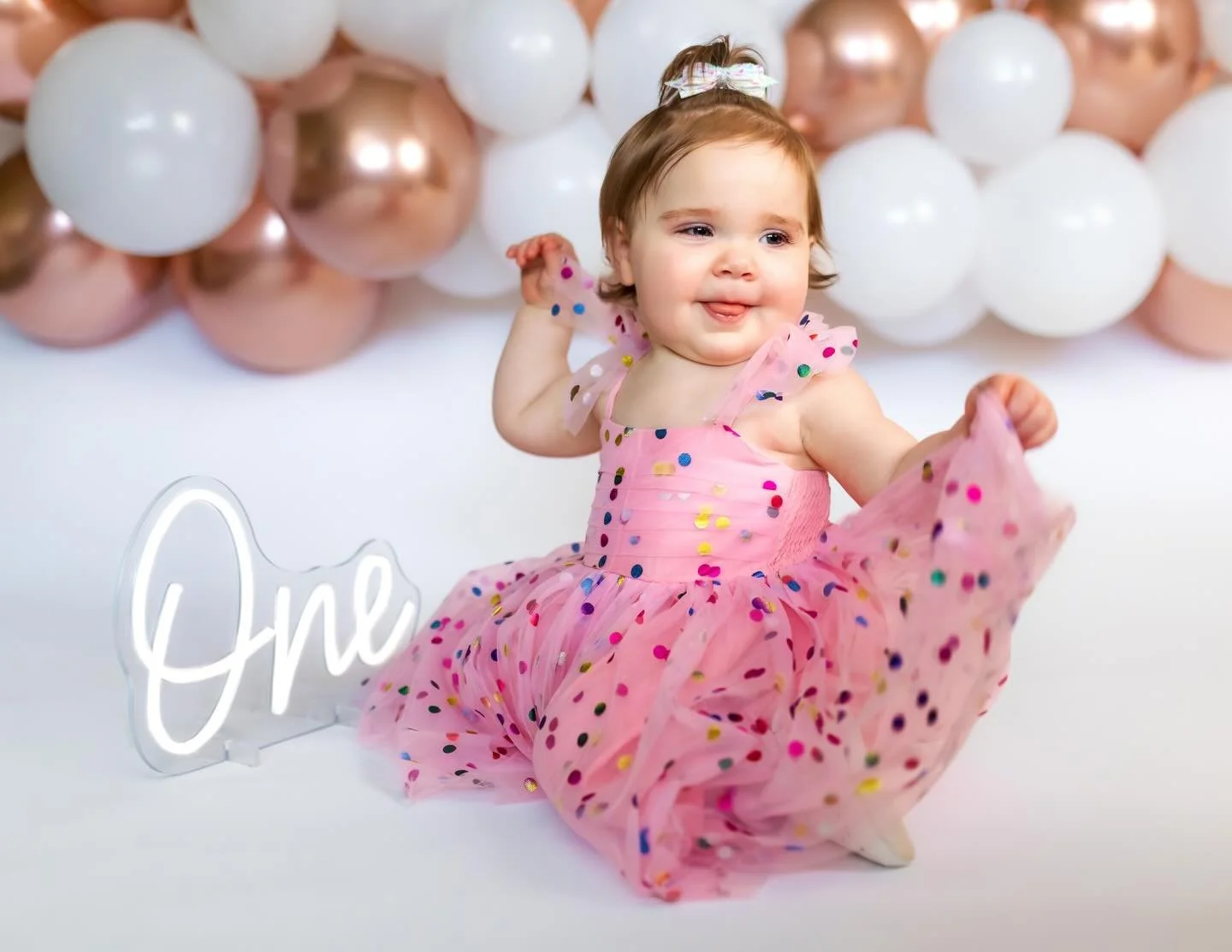 Cake smash? More like heart smash 💕✨