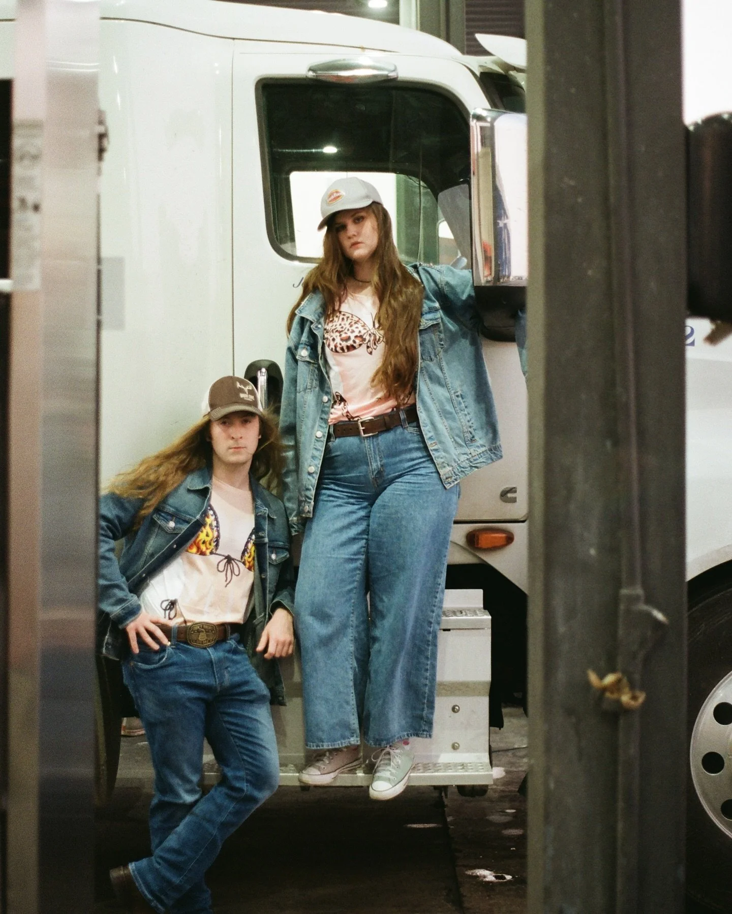 Been a little busy lately working on my next big release!! @bikinitruckstop a Hill Country Prog Duo?! Keep an eye out for our debut single Black Ice January 24th! 🖤🧊 Go check out our insta too heheh 
-pics:  @ricface 
-
-
-
-
#drummer #band #progro