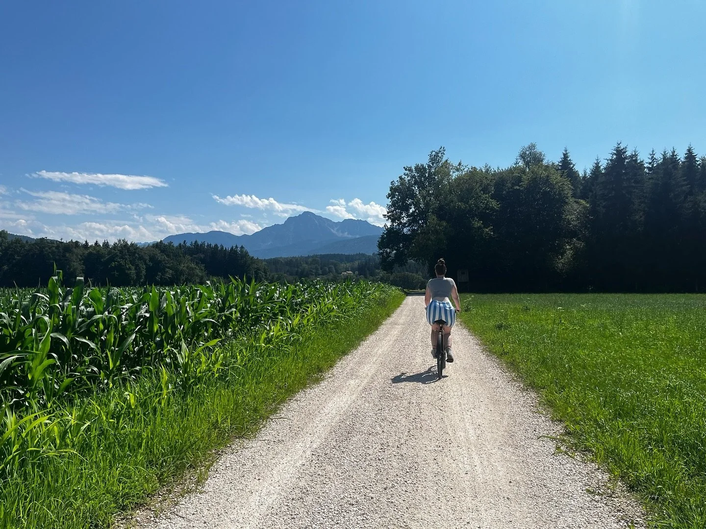 Where the hell is Teisendorf⁉️
-
-
-
-
-
-
#europe #germany #teisendorf #backpacking #drummer #drums