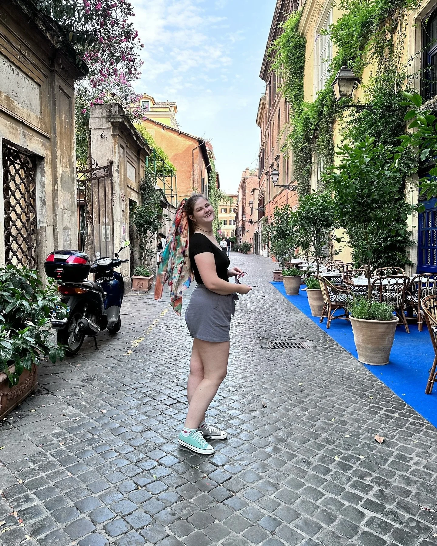 &ldquo;Rome, by all means, Rome.&rdquo; 
-
-
-
-
-
-
-
#rome #romeitaly #romanholiday #viamargutta #italy