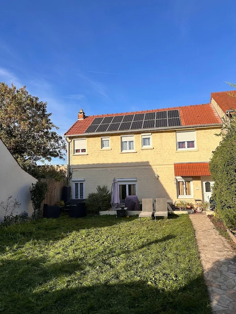 panneaux solaires énergie couvreur toit 78