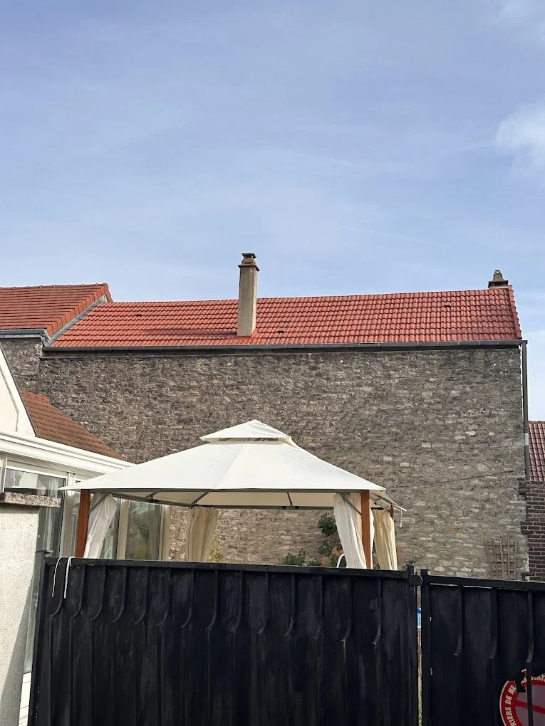 showroom mantes la jolie couvreur toiture rénovation entretien démoussage yvelines 78 tuiles zinguerie