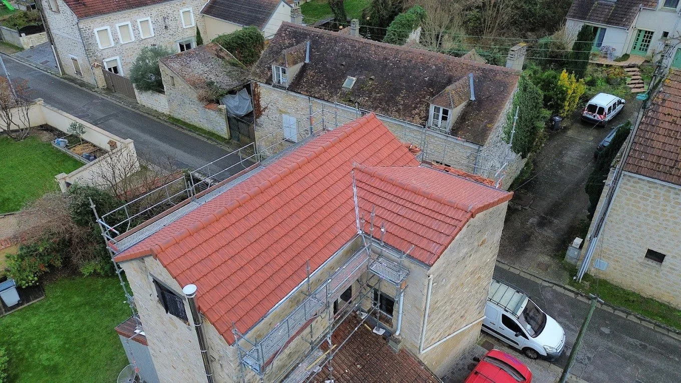 showroom mantes la jolie couvreur toiture rénovation entretien démoussage yvelines 78 tuiles zinguerie 