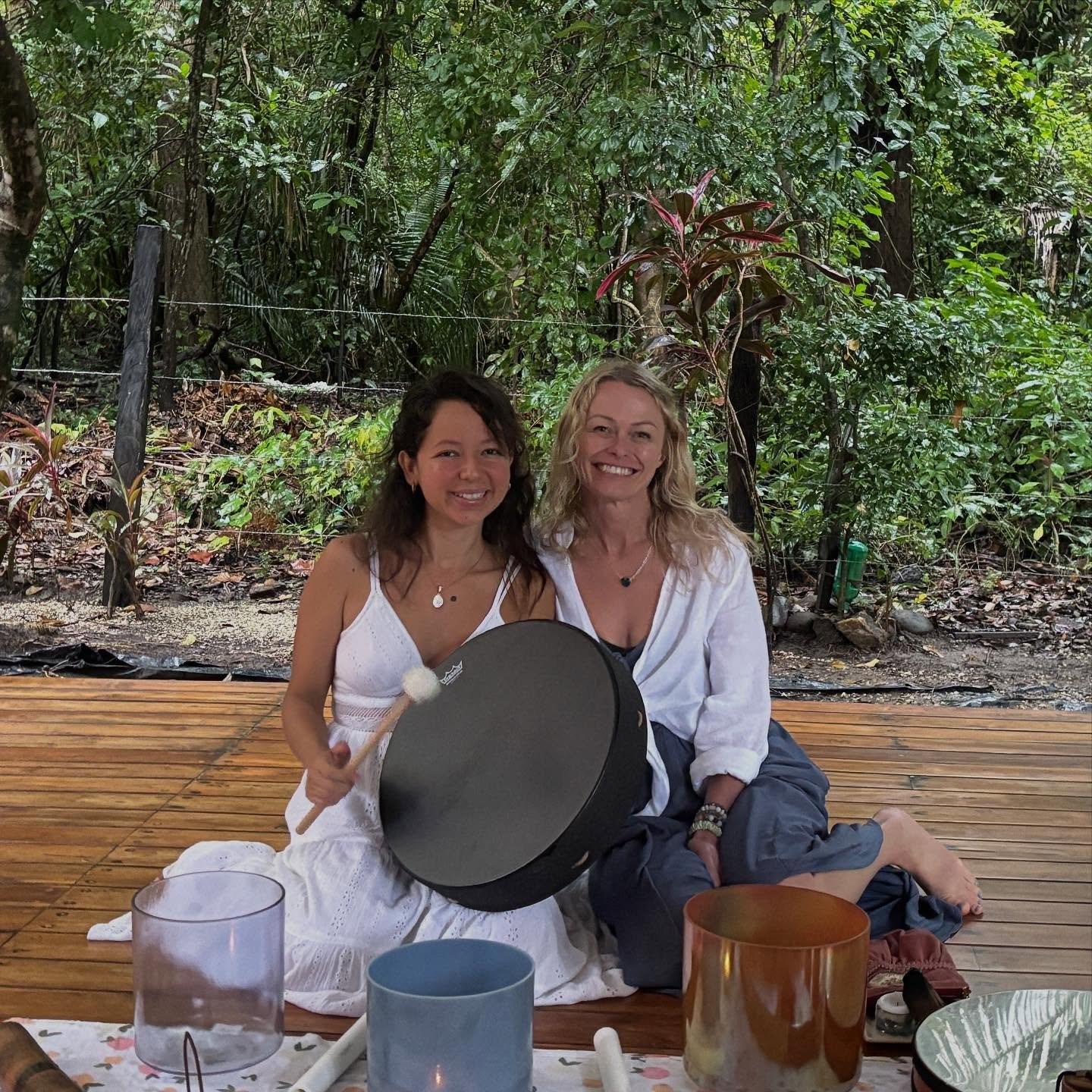 Thank you Fernanda @amor.que.sana for sharing your beautiful gift of sound with our group 🌀💙 Our hearts are full&hellip; and I&rsquo;m already looking forward to next year! ✨🌺🐒