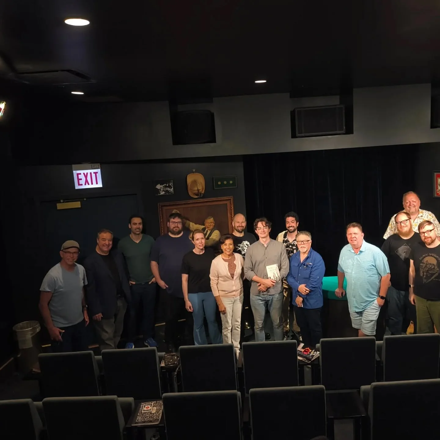 We had a great time learning from one of the original founding members of the Chicago Magic Lounge! Lee Benzaquin had a terrific lecture on cards!

#chicagomagiclounge #chicagomagicroundtable