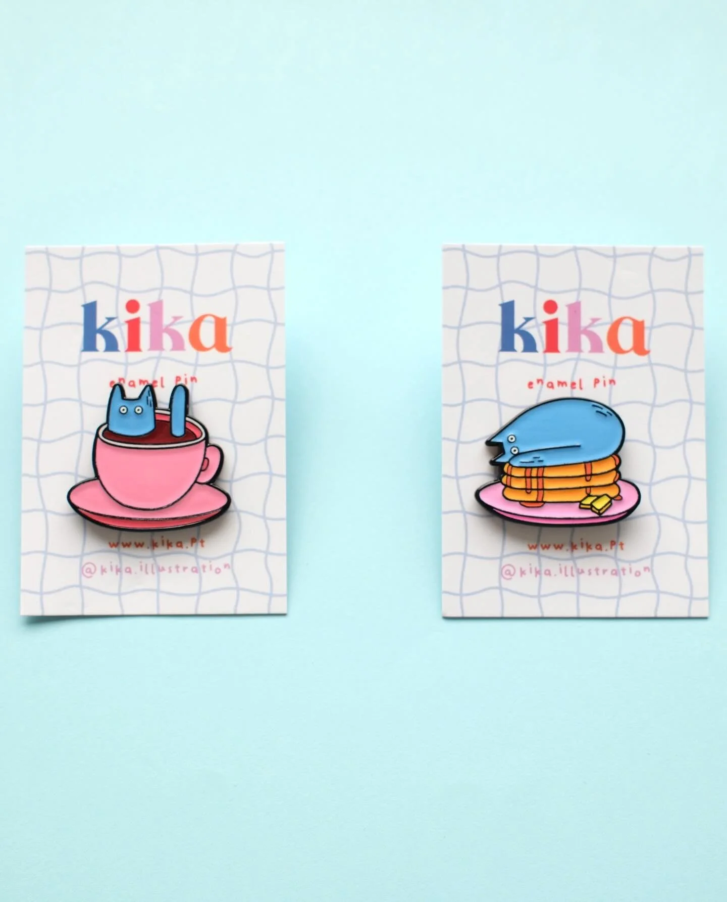 🥞PANCAKE CAT and ☕️COFFEE CAT pins are now available at www.kika.pt (link in bio)