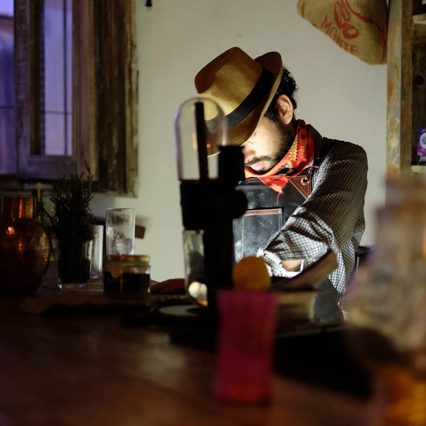A master at work. @el.curandero.qro