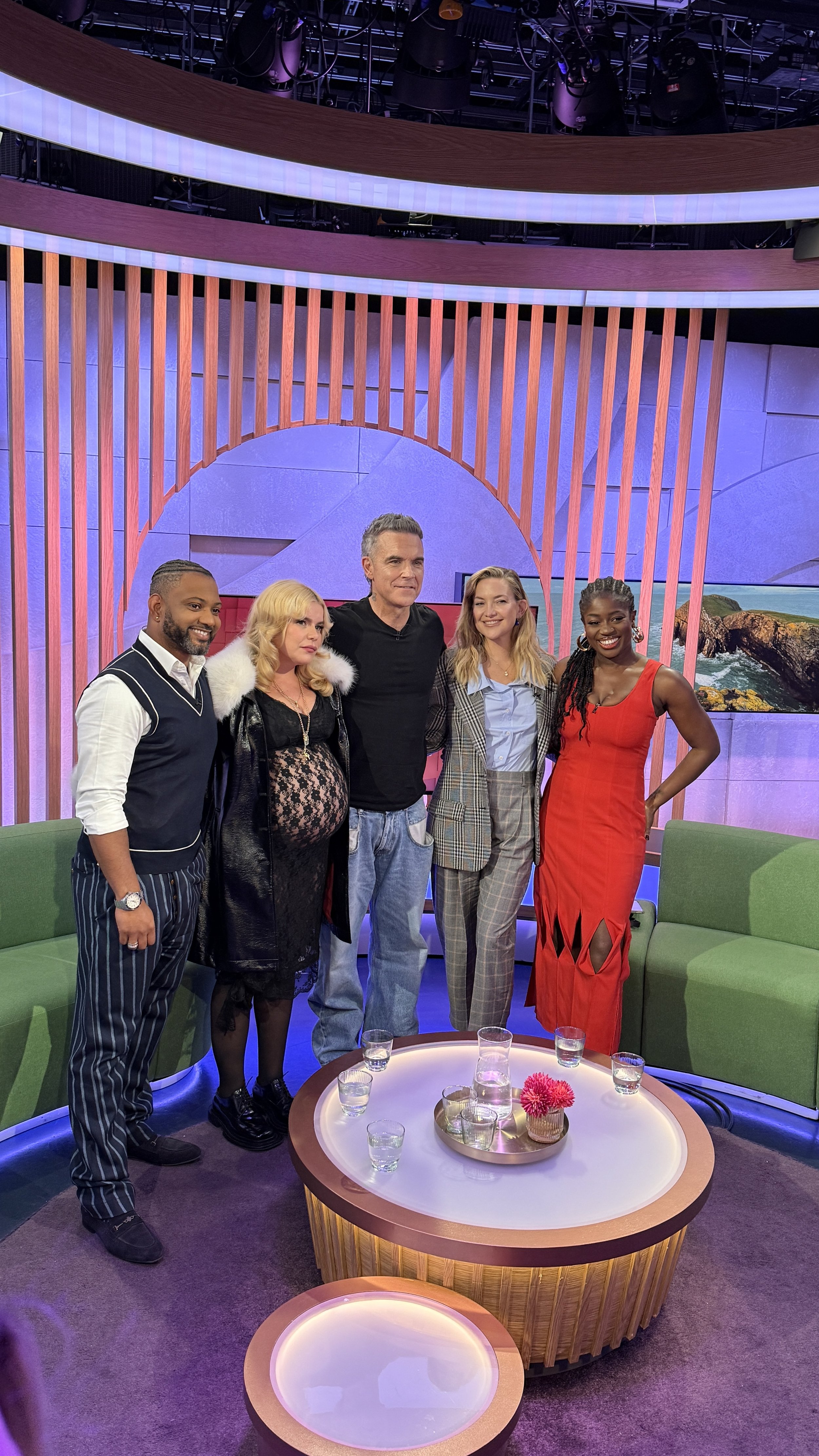 Kate Hudson - BBC The one show  in London - Assisting Naoko Scintu