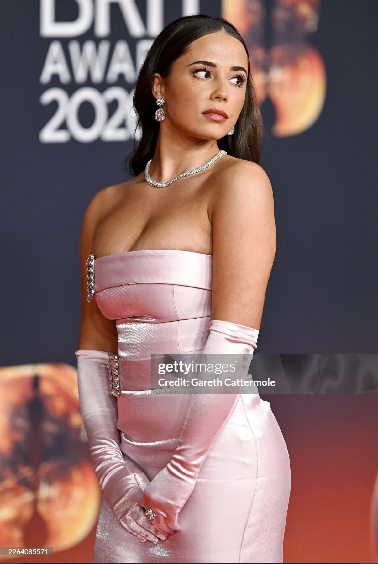 The Brits 2026 - Red Carpet Makeup by Victoria Buckley for Heather Bowling