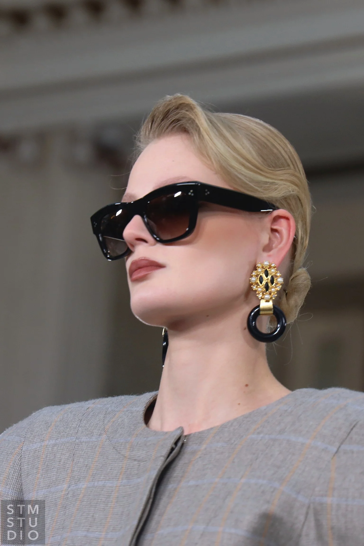 Paul Costelloe LFW FW26 
Image - @simonmaynardphotographic
Makeup on the model by Victoria Buckley.
Lead Yin Lee