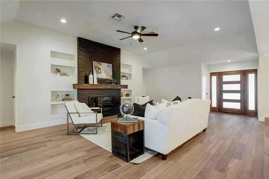 Pro Living Room After 1.webp