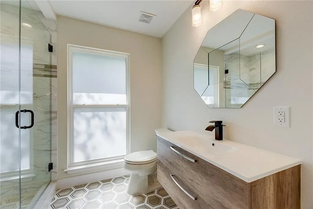 Pro Upstairs Bathroom After.webp