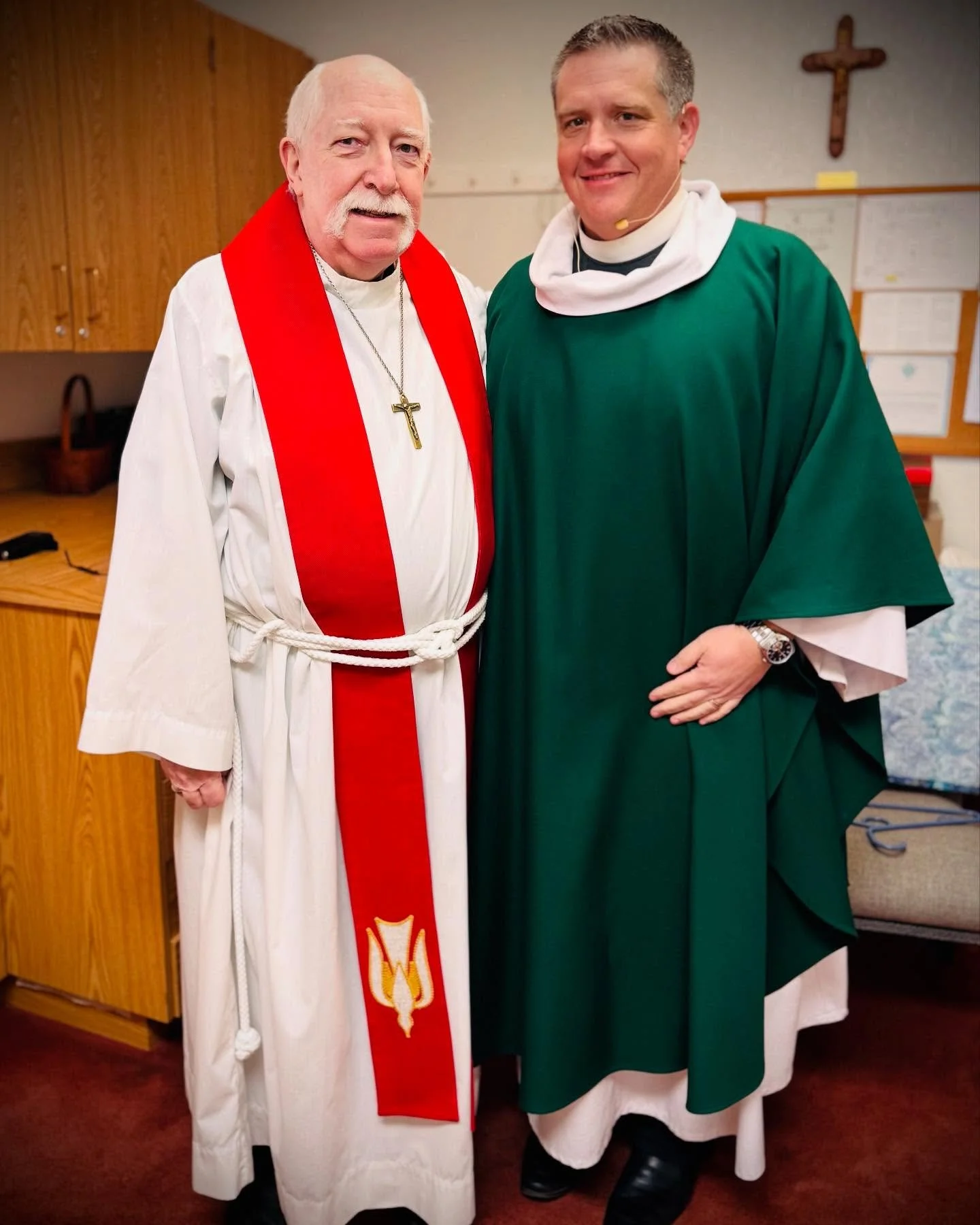 Guess which priest is from Missouri, and which priest is wearing a chasuble that was a gift from a priest from Philadelphia? Worship with us at 10:15 am, plenty of time before the big game! #superbowlsunday #superbowl #eagles #chiefs #flyeaglesfly #f