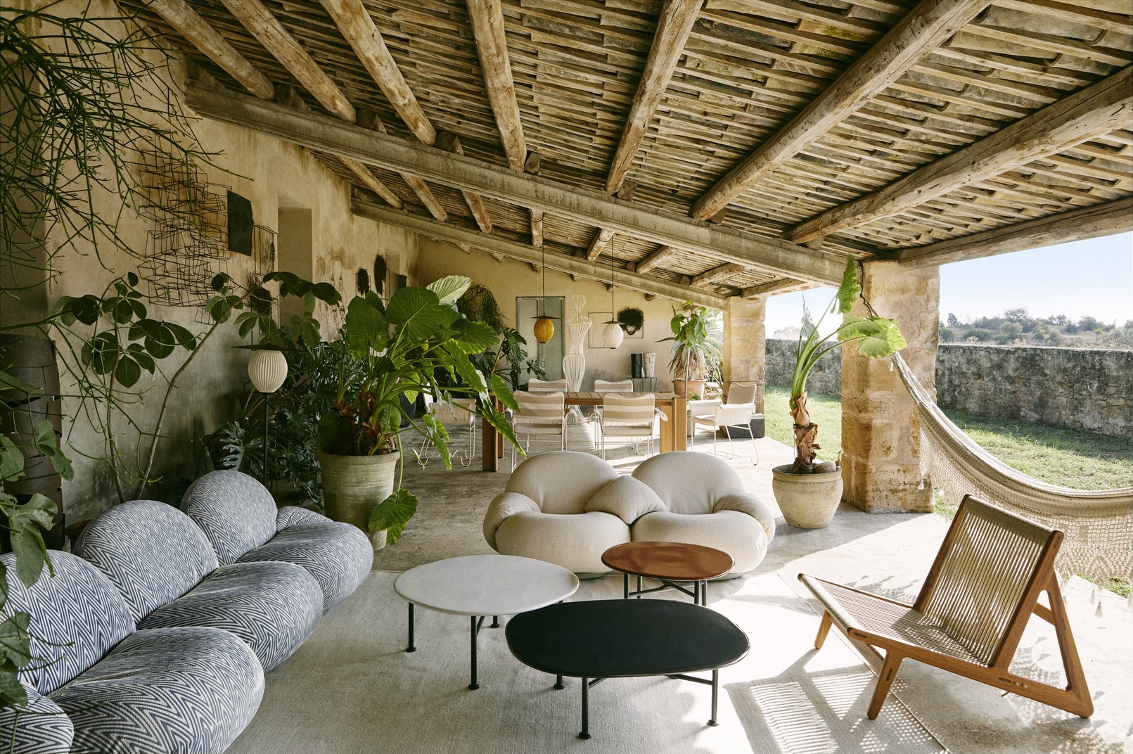 GUBI_blue_SICILIA121410220422_Pacha Outdoor Sofa by Pierre Paulin.jpg