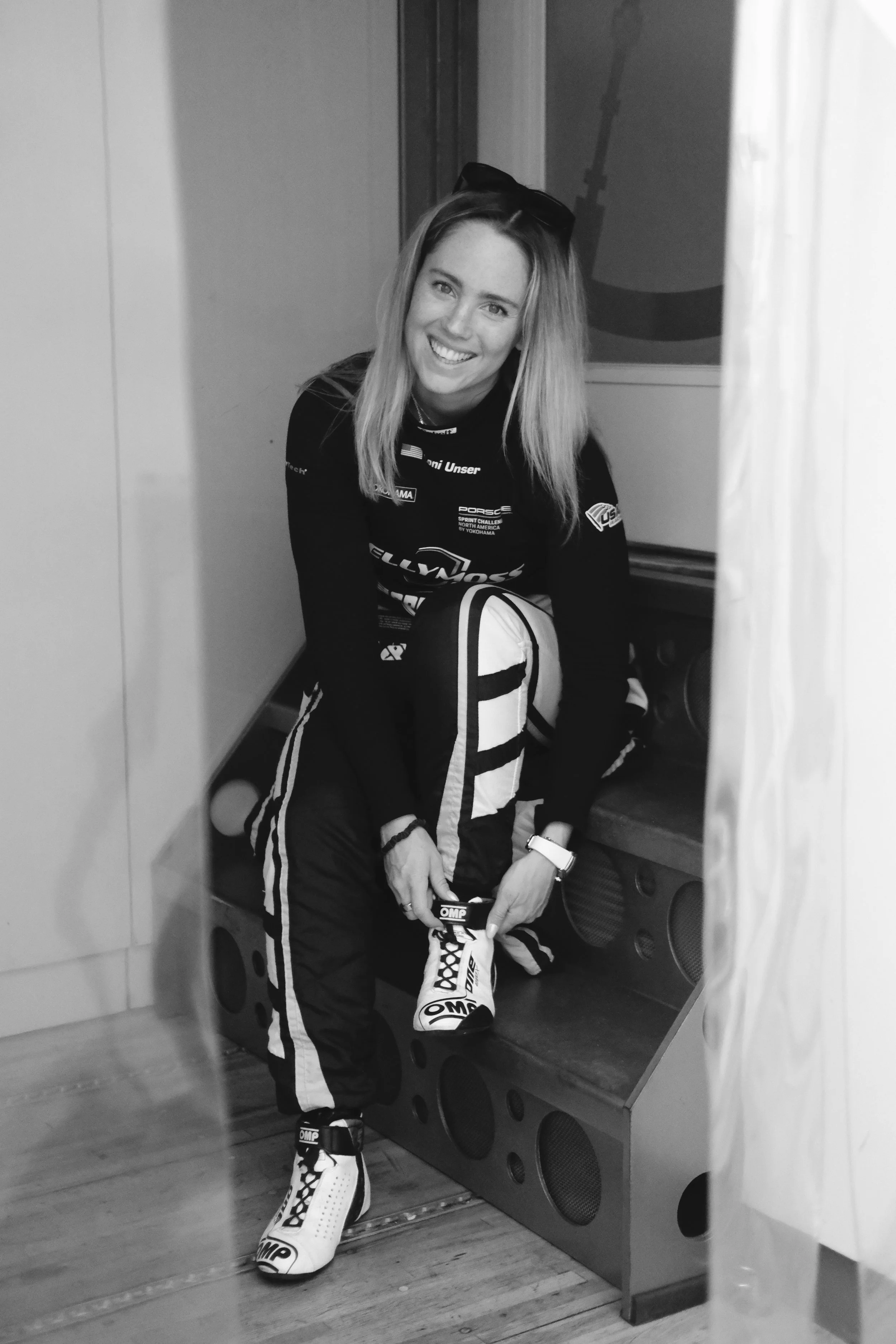 About — Loni Unser