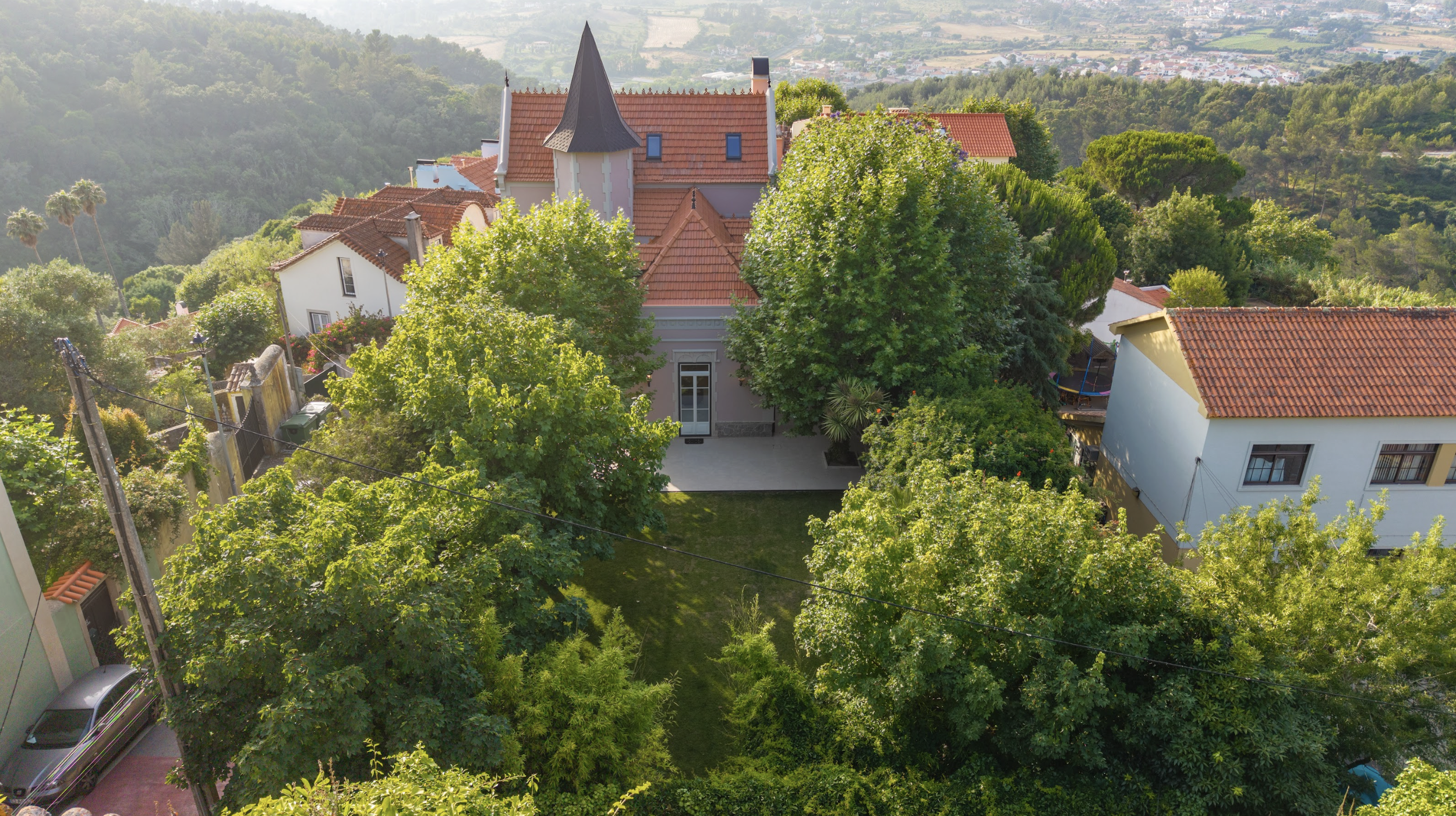 Luxury Palacete with Panoramic Views in Sintra