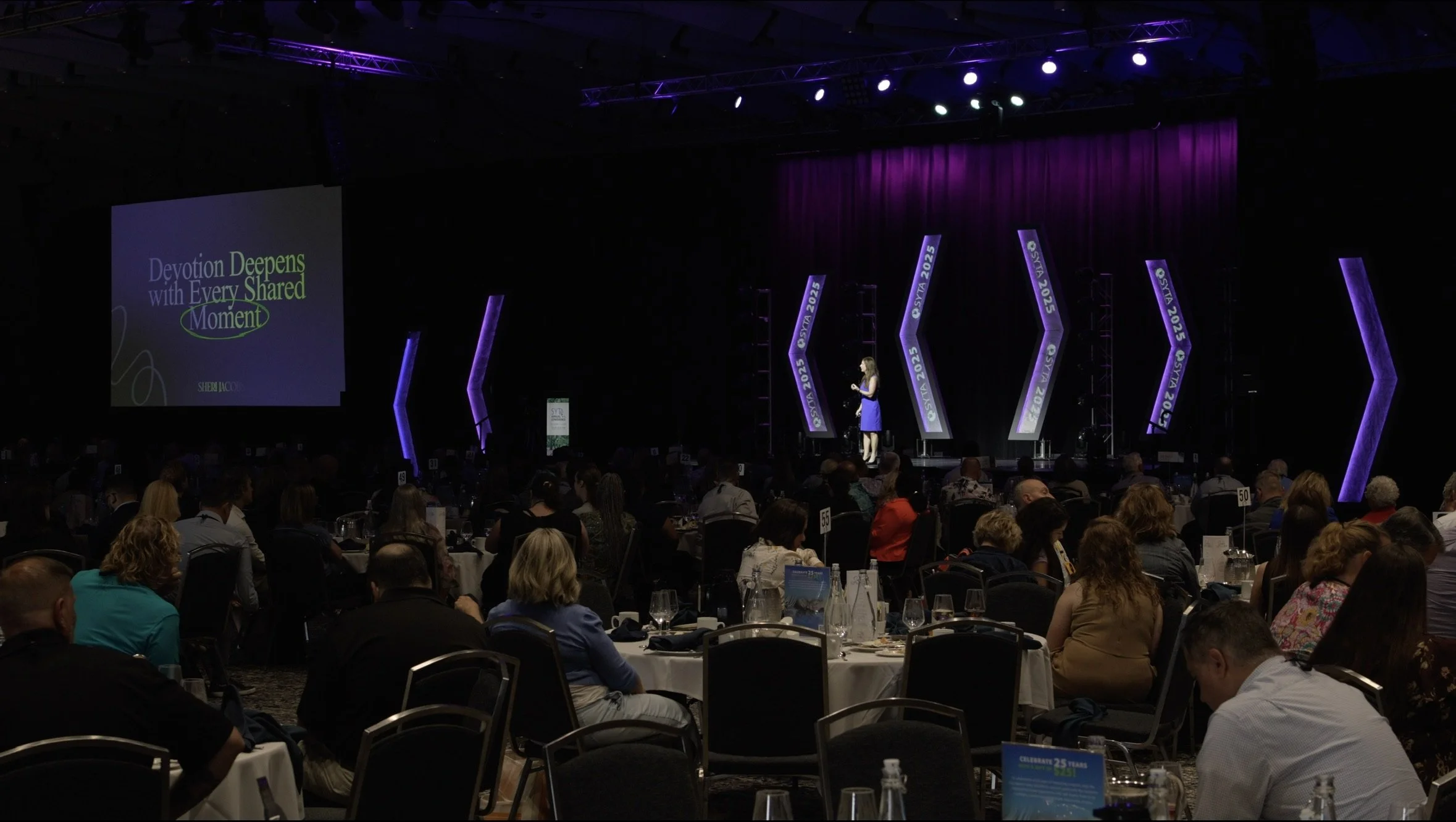 Top Leadership Keynote Speaker Topics That Inspire Real Change 