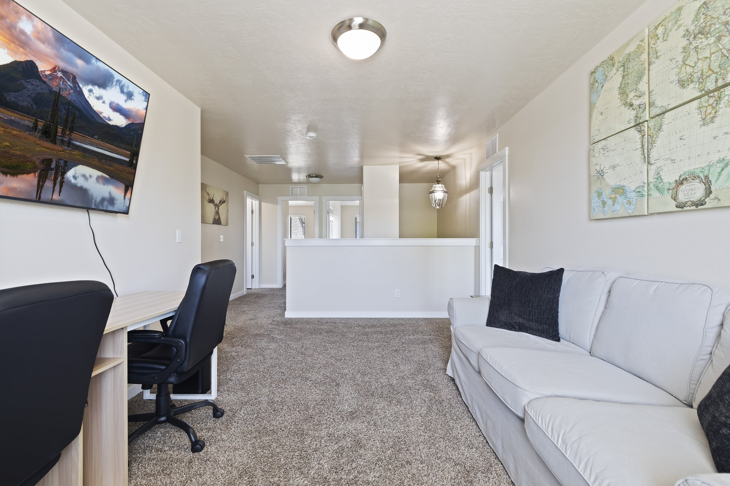 26-Room.jpg