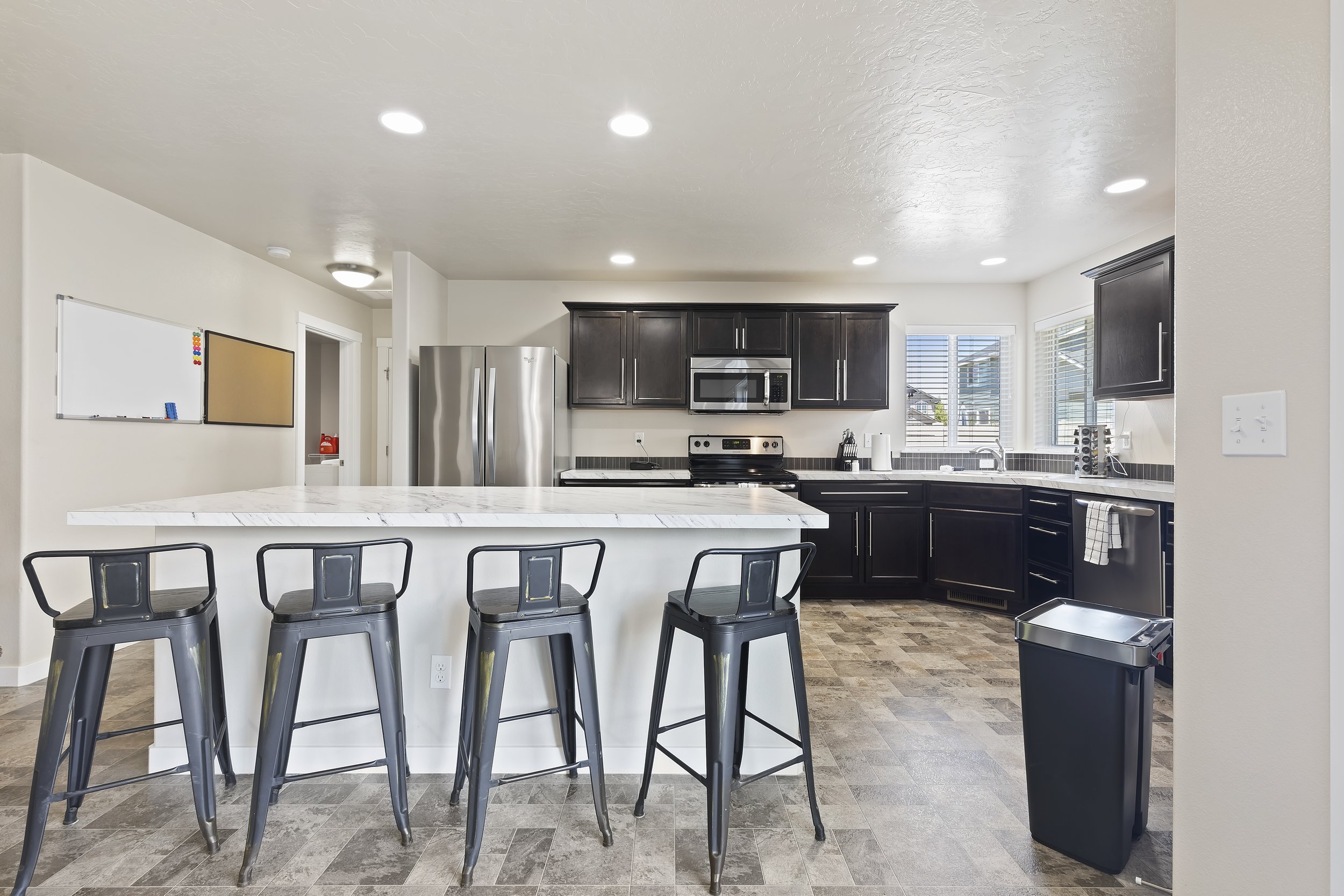 11-Kitchen.jpg