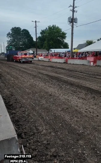 Elkhart,Iowa pull-video
