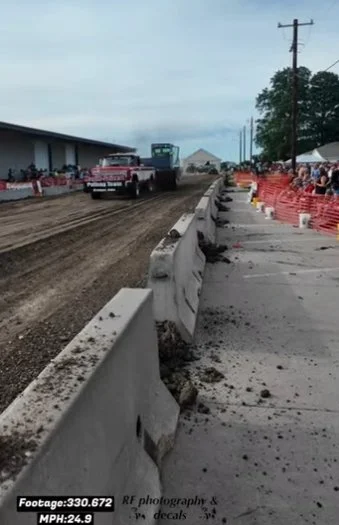 Elkhart,Iowa pull-video