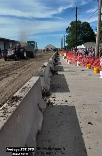 Elkhart,Iowa pull-video