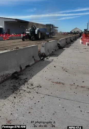 Elkhart,Iowa pull-video